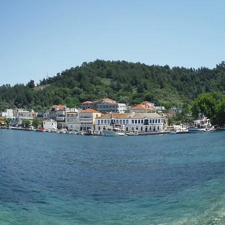 Port * Limenas (Thasos)